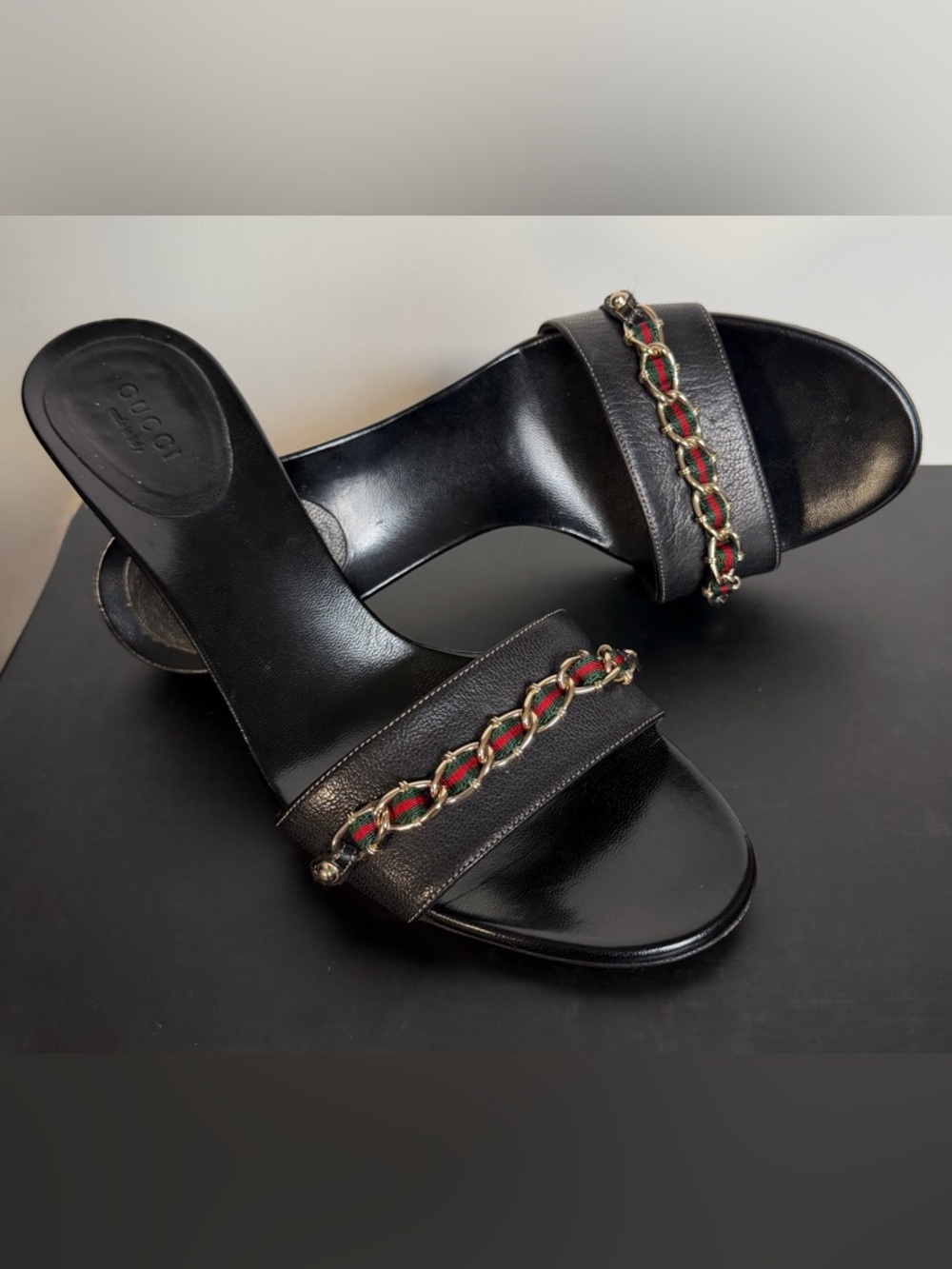 Gucci Black Leather Kitten Heel Sandals with Gold Chain Green and Red Webbing